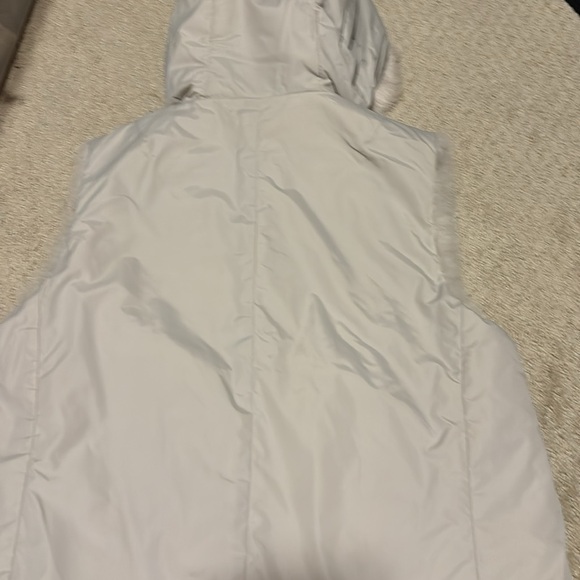 June - Picture 4 of 8